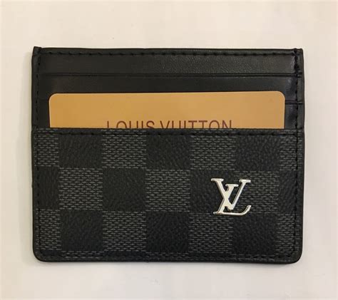 Compra y vende Louis Vuitton Tarjeteros .